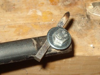  hollowing tool with an easily adjustable angle of tip 