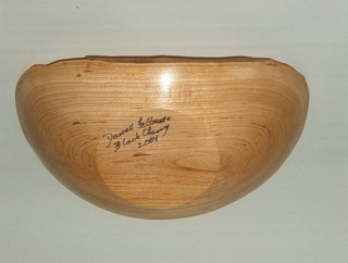 finished natural edged bowl, exterior