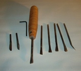 completed portable carving tool set 